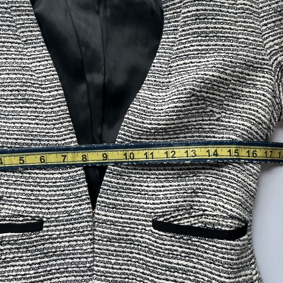 H&M Tweed Blazer Jacket Two Pockets Long Sleeves Black White Medium Large 10 - Picture 12 of 13